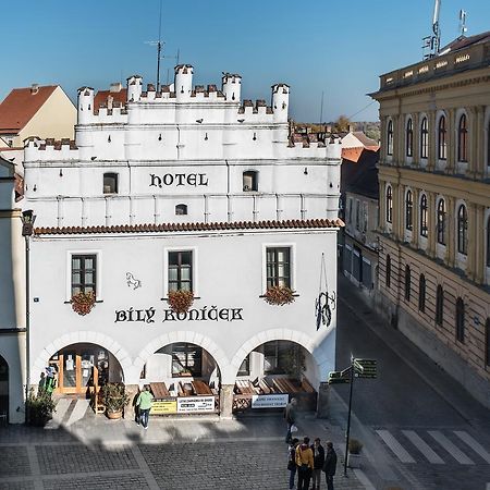 Hotel Bily Konicek เชบอนย์ ภายนอก รูปภาพ